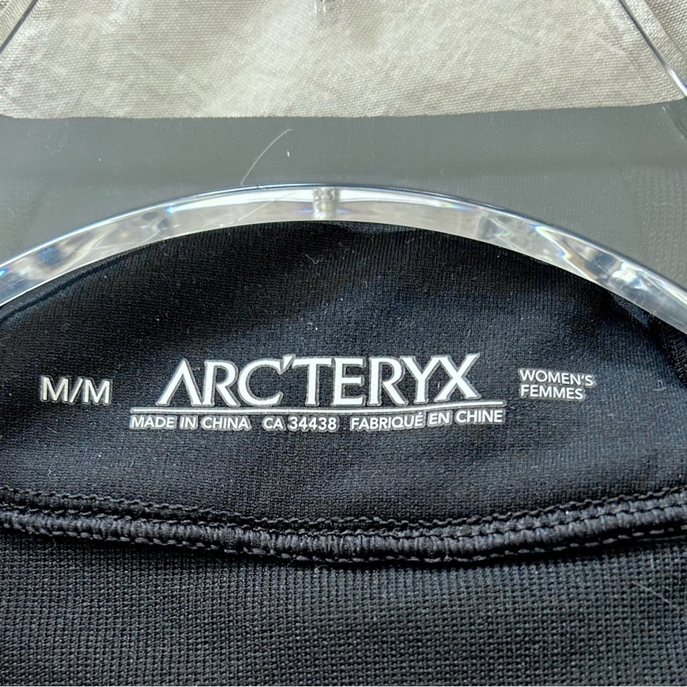 Arc'teryx Zip Neck Top Outdoor Gorpcore Shirt Running Skiing Black Size Medium - Picture 2 of 12
